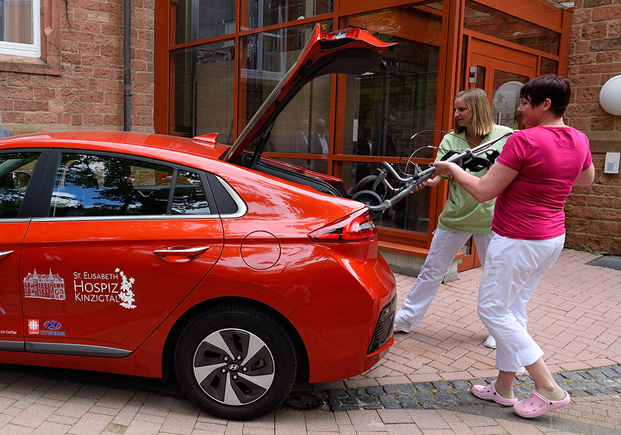 2018 fahrzeuguebergabe transport